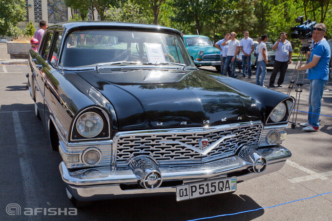 Выставка ретро-автомобилей в Ташкенте