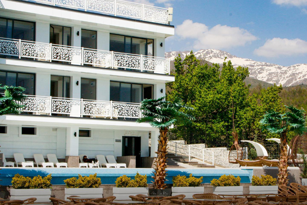 Onlayn film: Ofis pornosi