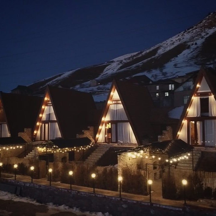 Novy Urengoyda guruh jinsiy aloqa Got sexy blond mast va uni sikish