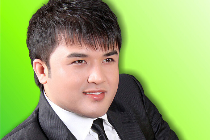 Поет Алишер Файз