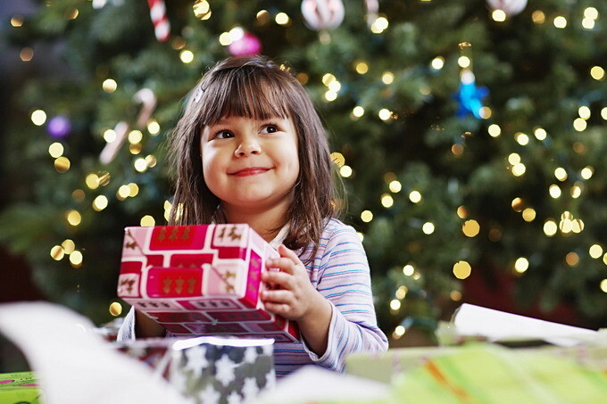 Подарок ребенку на Новый год