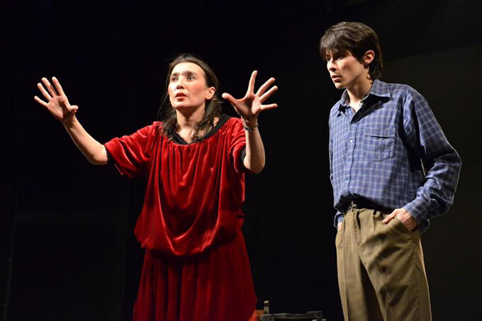 Над бездною во лжи...