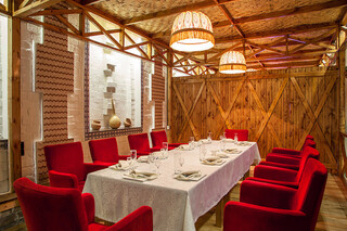 Dastarhan Restaurant & Lounge Bar