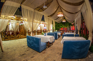 Dastarhan Restaurant & Lounge Bar