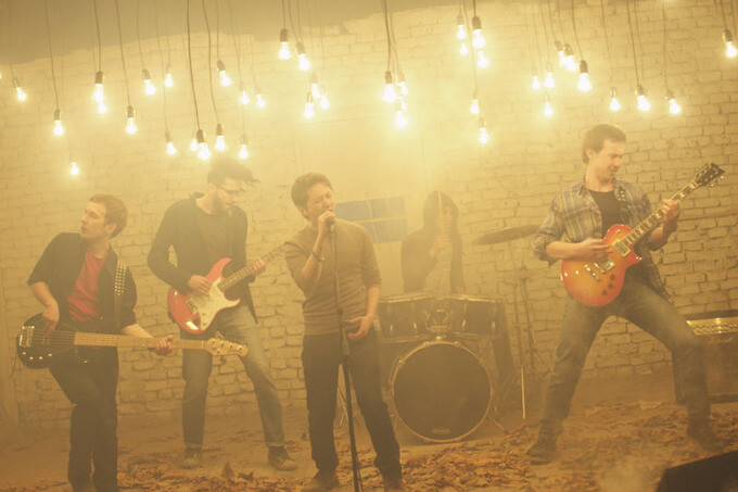 Flyin’ Up выпустили кавер на песню «Раъно»