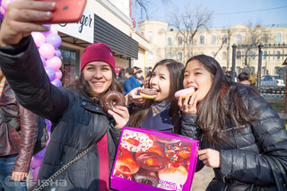 Открытие пончиковой Dots Donuts