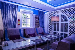 Antract coffee&bakery