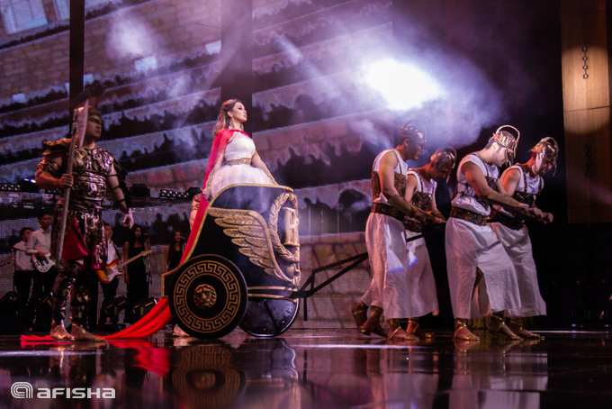 Krivoy Rogda jinsiy aloqa Semiz eski eshak it uslubini sikish