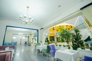 Santini Bar &Terrace