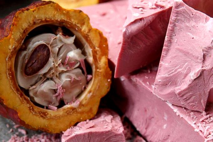 Швейцарские шоколатье представили розовый шоколад