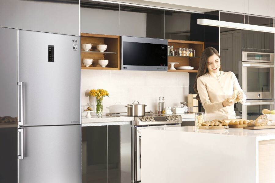 Холодильник LG позаботится о свежести продуктов
