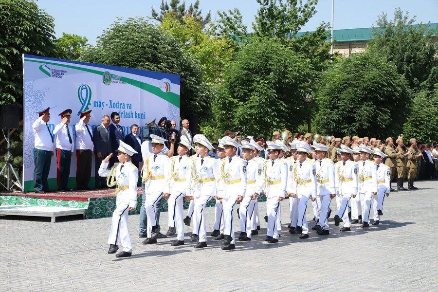 Детский военный парад прошел в Ташкенте