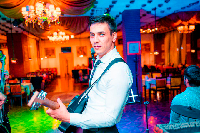 Вечера живой музыки в Navvat'e