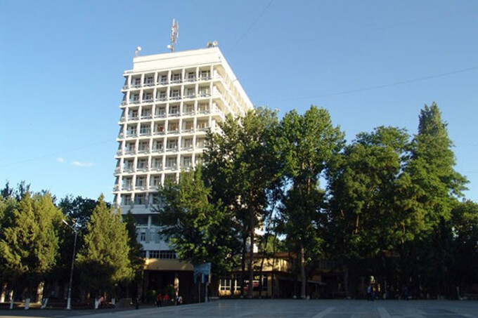 Национальный университет Узбекистана стал лучшим вузом страны
