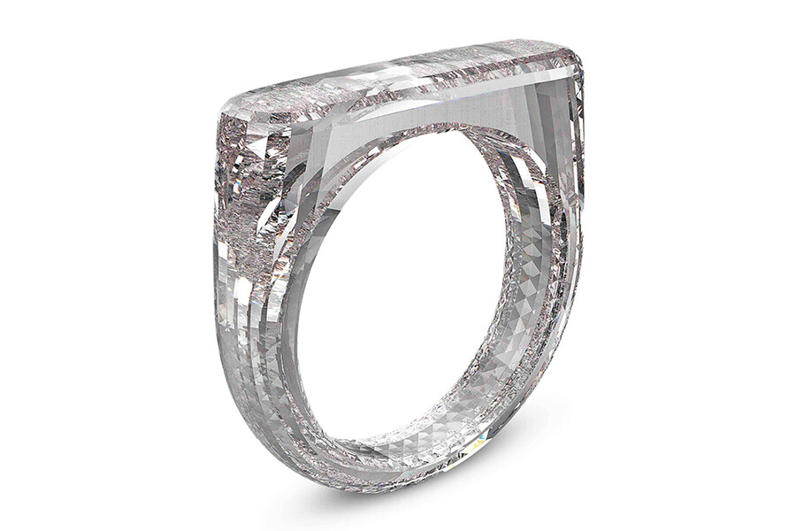 Дизайнер Apple создал кольцо из цельного бриллианта