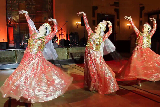 Концерт ансамбля песни и танца «Узбекистан»