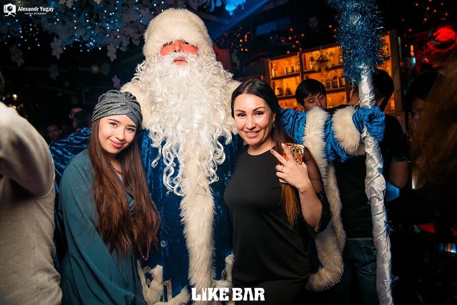 Новогодние вечеринки в Like bar