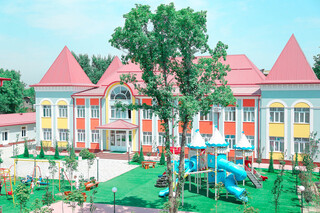 Oxbridge International School