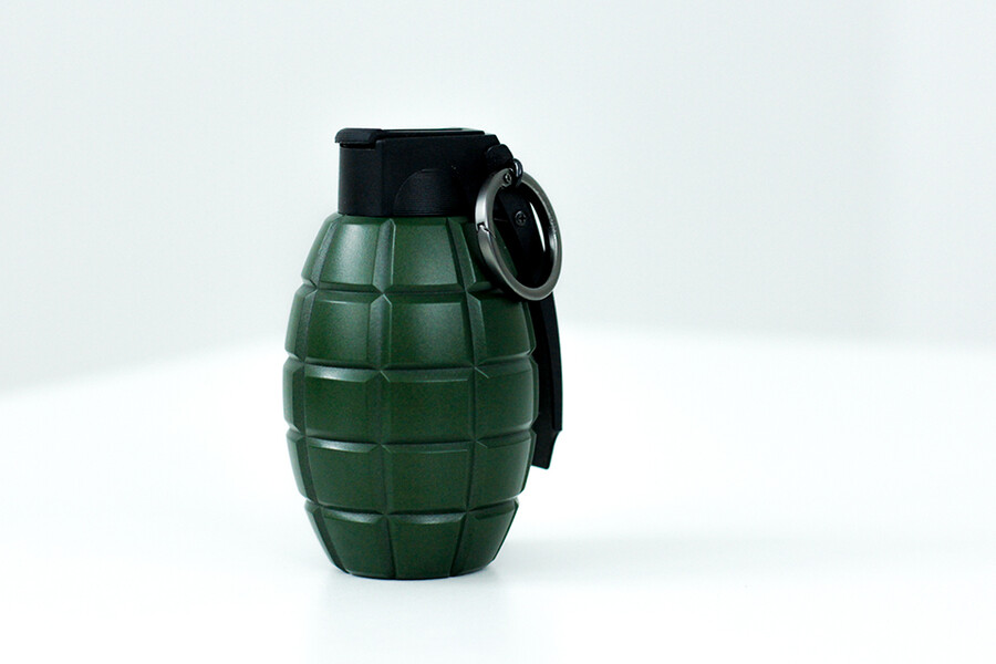 «Взрывной» повербанк Remax Grenade