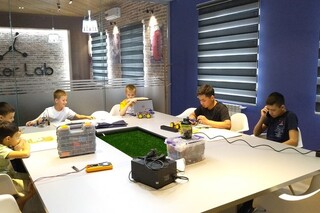 Кружок робототехники Roboclub.uz