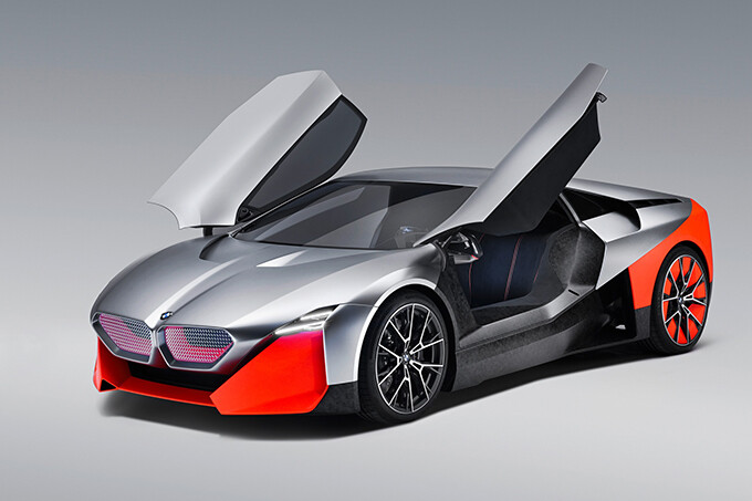 BMW показала карбоновый суперкар с «крыльями чайки»