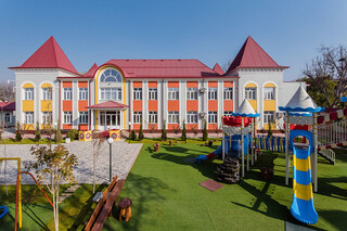 Oxbridge International School