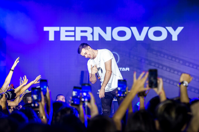 Вечеринка в разгаре лета с Jony и Ternovoy