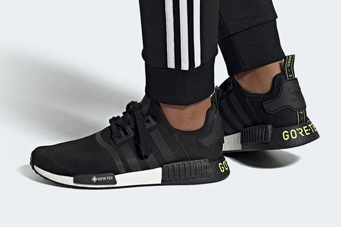 Adidas представила кроссовки с водоотталкивающей тканью
