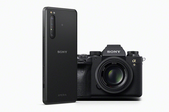 Sony представила новые камерофоны Xperia 1 II
