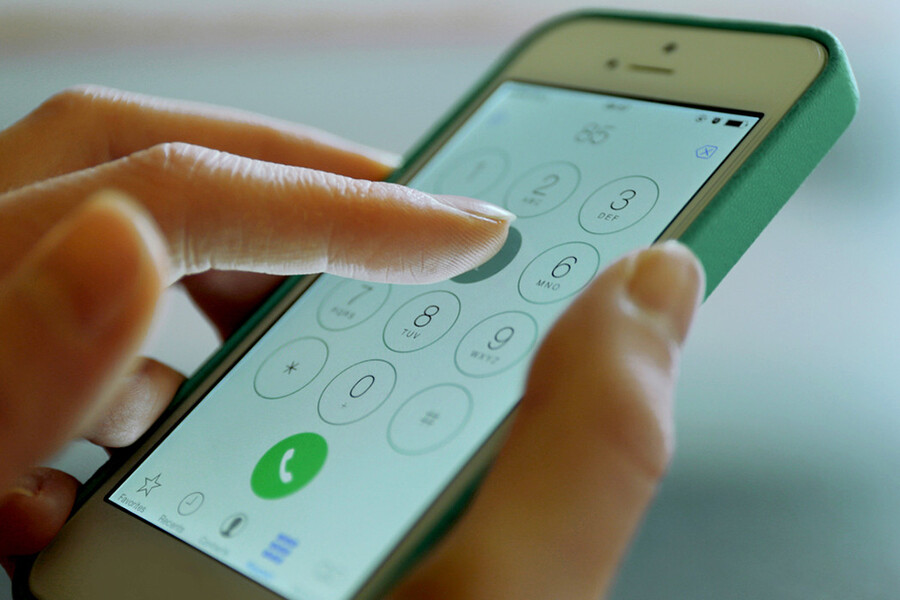 Телефон доверия для помощи женщинам запущен в Узбекистане