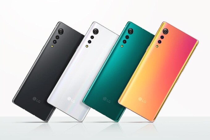 LG показала дизайнерский смартфон