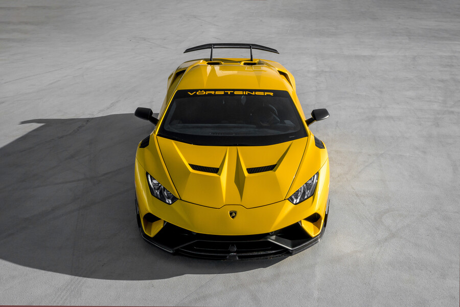 iPhone позволит посмотреть на Lamborghini «вживую»