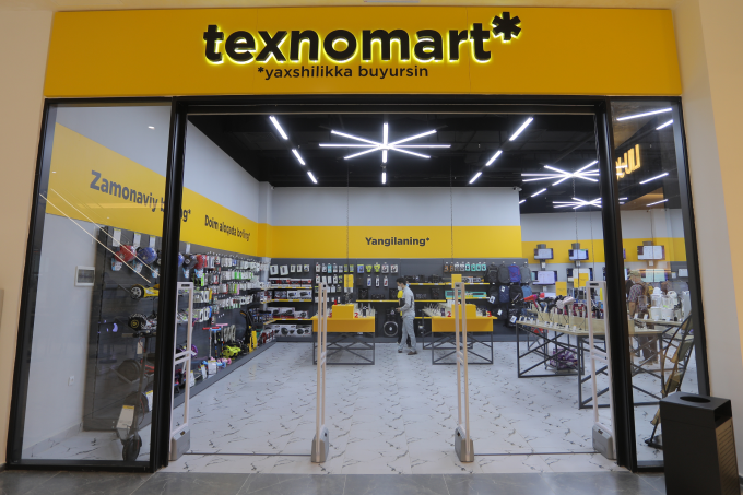 Новый Texnomart с ценами как на базаре открылся в ТРЦ Riviera