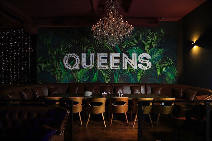 Неделя вечеринок в Queens