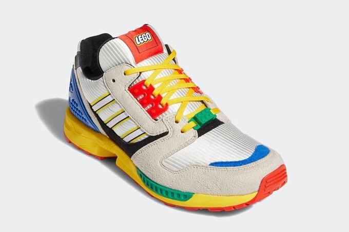 Adidas разработали кроссовки с деталями Lego