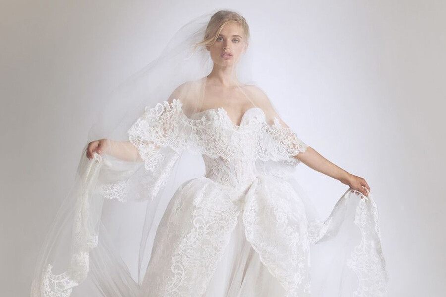 Vivienne Westwood представила коллекцию свадебных платьев 2021