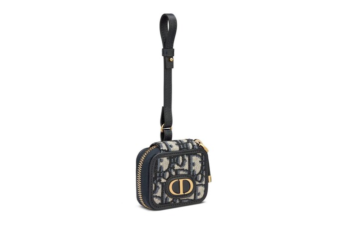 Dior создали чехол для AirPods Pro