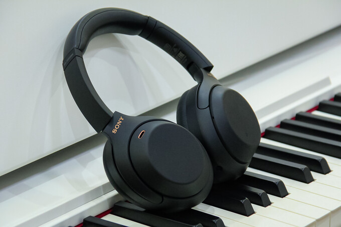 Sony WH-1000XM4 — лучшие беспроводные наушники