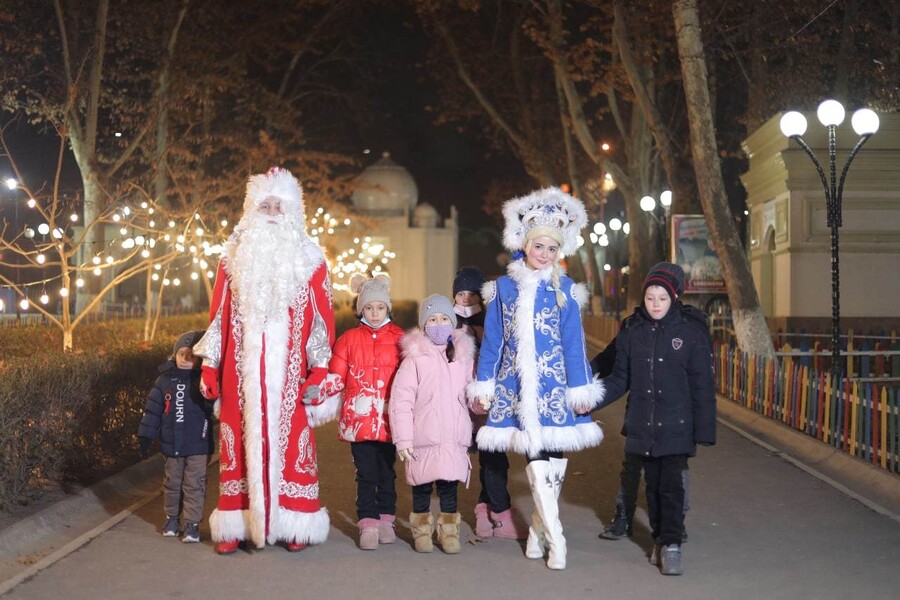 Новогодние представления в парке «Локомотив»