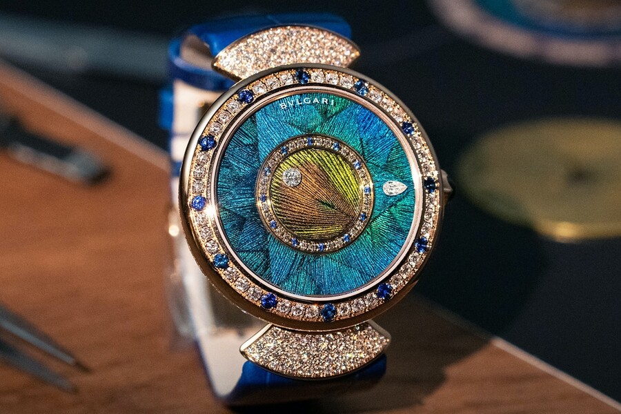 Бриллианты и перья: Bvlgari представила новые эксклюзивные модели часов