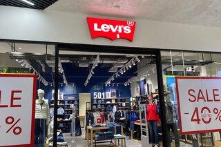 Levi's