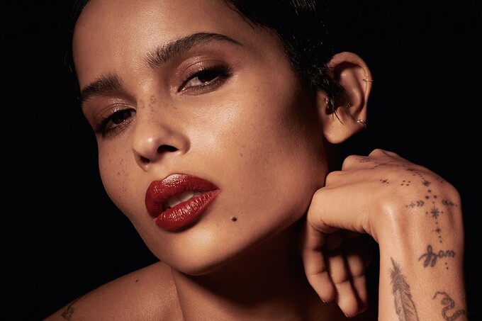 Зои Кравиц создала коллекцию помад с YSL Beauty