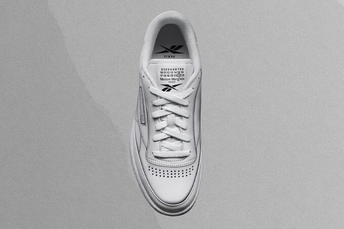 Reebok и Maison Margiela выпустили кроссовки с эффектом оптической иллюзии