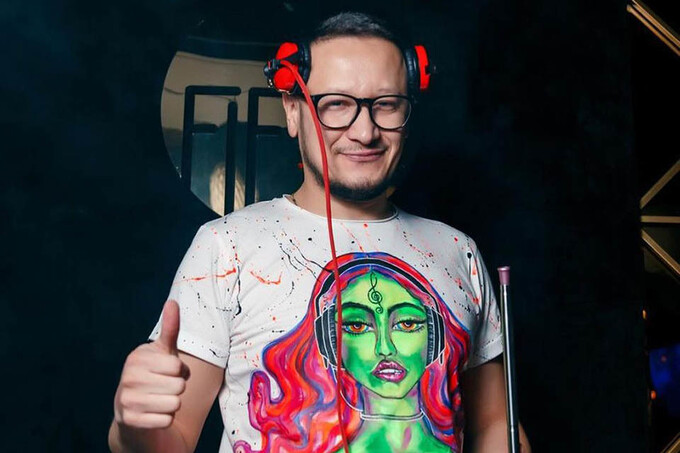 Вечеринки в Fifty bar