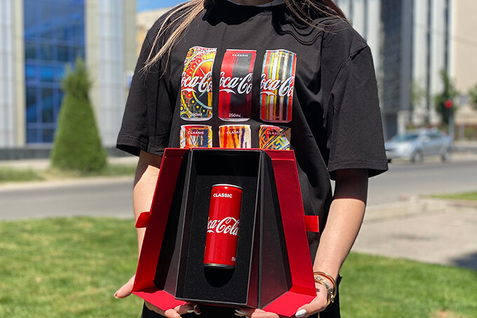 Легендарная банка Coca-Cola теперь производится и в Узбекистане