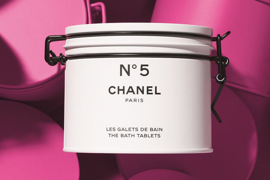 Chanel отмечают 100-летие арома No.5 выпуском лимитированной коллекции