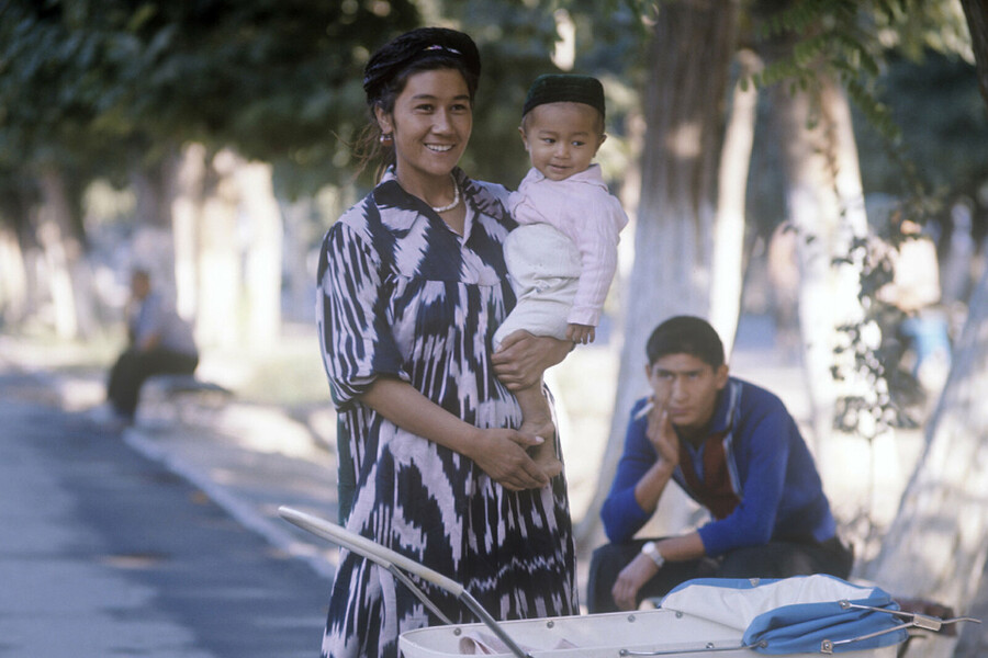 Фотовыставка «Семён Безносов — фотокорреспондент эпохи Узбекистан»
