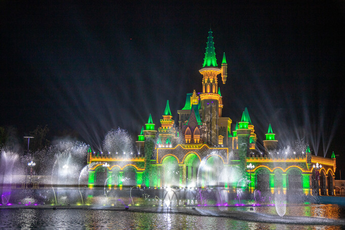 Фонтан в Magic City возобновил свою работу