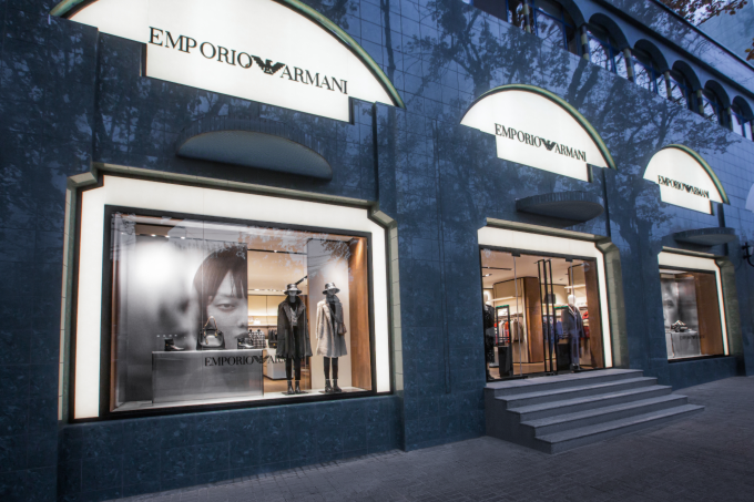 Emporio Armani открыл свои двери