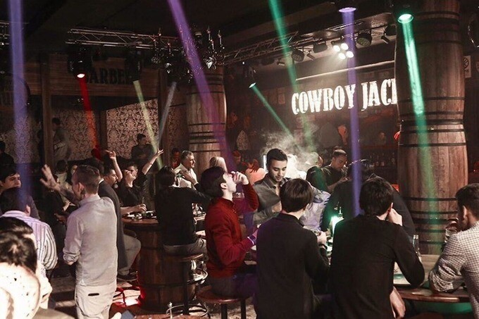 Вечеринки в баре Cowboy Jack